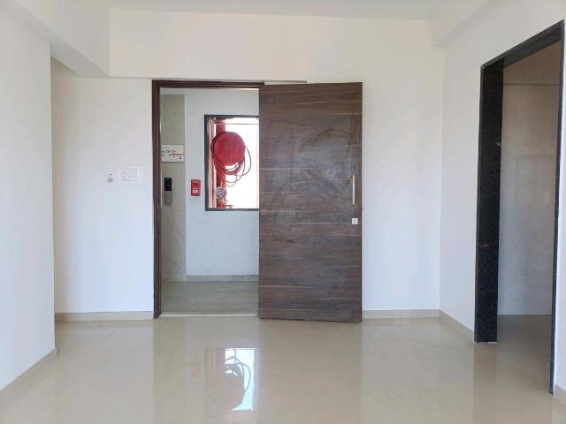 2 BHK Apartment in Goregaon East for resale Mumbai. The reference number is 19616840