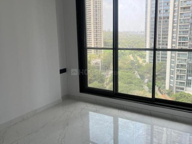 2 BHK Apartment in Goregaon East for resale Mumbai. The reference number is 20251376