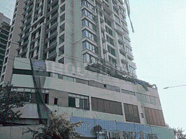 2 BHK Apartment in Goregaon East for resale Mumbai. The reference number is 20670893
