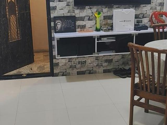 2 BHK Apartment in Goregaon East for resale Mumbai. The reference number is 21022728