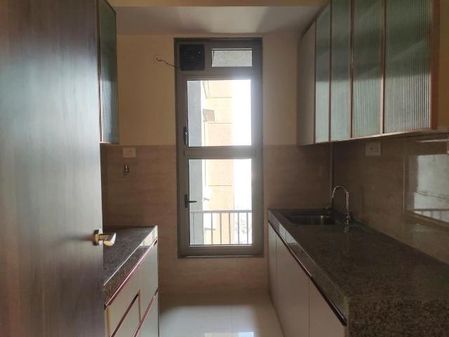 2 BHK Apartment in Goregaon West for rent Mumbai. The reference number is 18946534