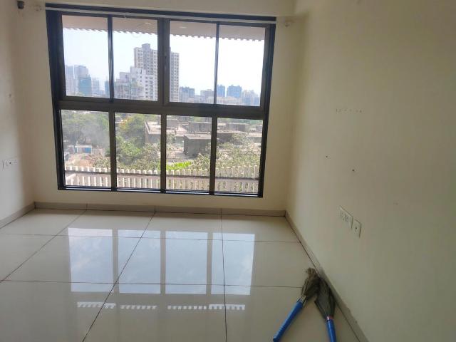 2 BHK Apartment in Goregaon West for rent Mumbai. The reference number is 19720980