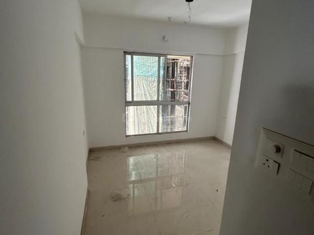 2 BHK Apartment in Goregaon West for rent Mumbai. The reference number is 19817624