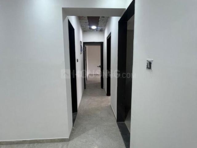2 BHK Apartment in Goregaon West for rent Mumbai. The reference number is 19062424
