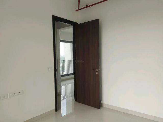 2 BHK Apartment in Goregaon West for rent Mumbai. The reference number is 20531068