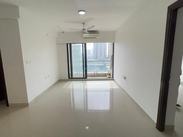 2 BHK Apartment in Goregaon West for rent Mumbai. The reference number is 20660198