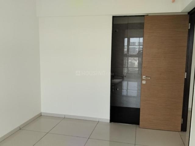 2 BHK Apartment in Goregaon West for rent Mumbai. The reference number is 20324368