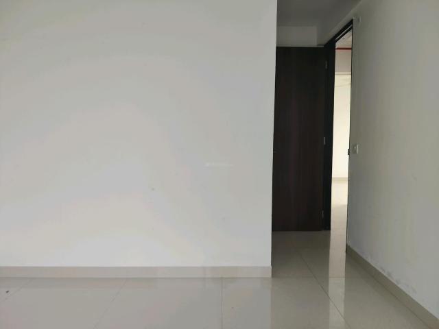 2 BHK Apartment in Goregaon West for rent Mumbai. The reference number is 21002557