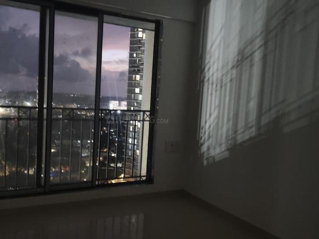 2 BHK Apartment in Goregaon West for rent Mumbai. The reference number is 21038758