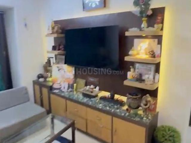 2 BHK Apartment in Goregaon West for rent Mumbai. The reference number is 21039751