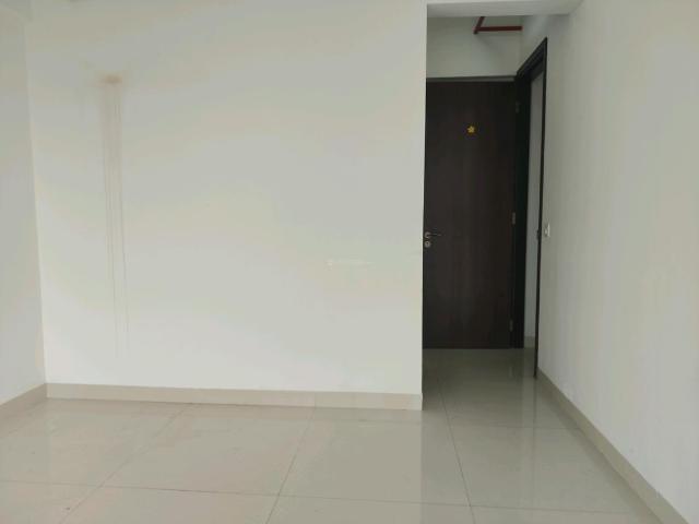 2 BHK Apartment in Goregaon West for rent Mumbai. The reference number is 21057398