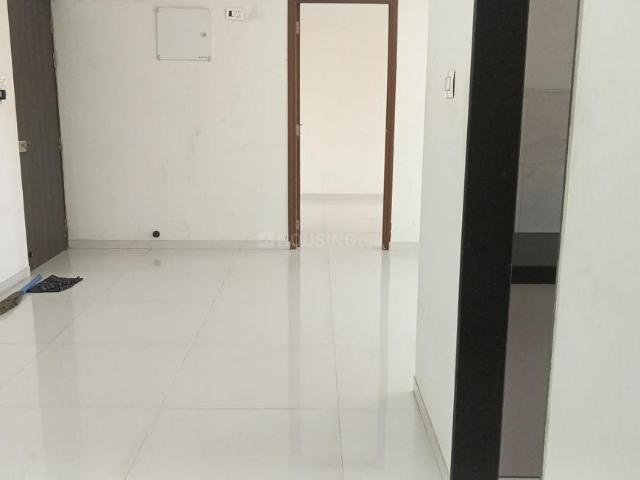 2 BHK Apartment in Goregaon West for rent Mumbai. The reference number is 21058405