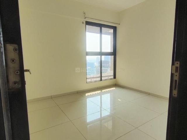 2 BHK Apartment in Goregaon West for rent Mumbai. The reference number is 21249759