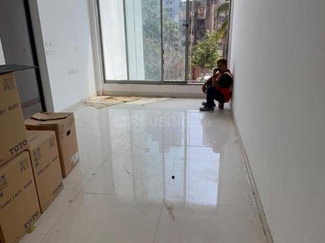 2 BHK Apartment in Goregaon West for resale Mumbai. The reference number is 17339457