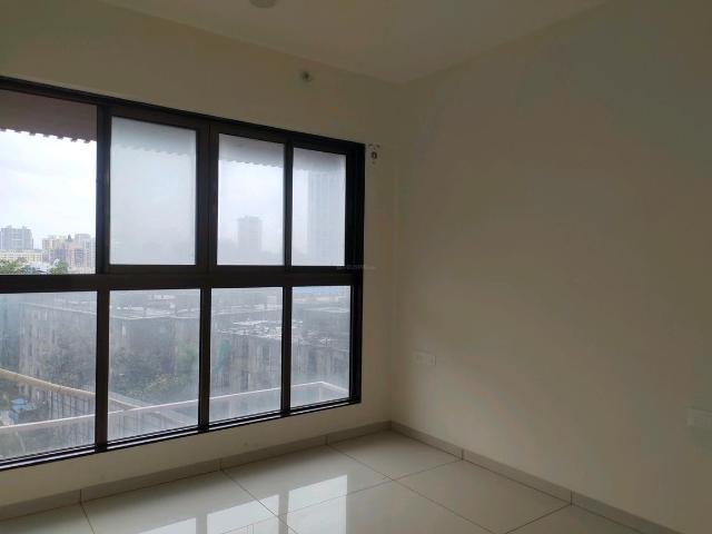 2 BHK Apartment in Goregaon West for resale Mumbai. The reference number is 17956140