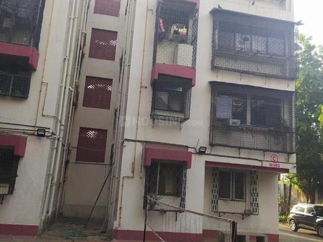 2 BHK Apartment in Goregaon West for resale Mumbai. The reference number is 19887235