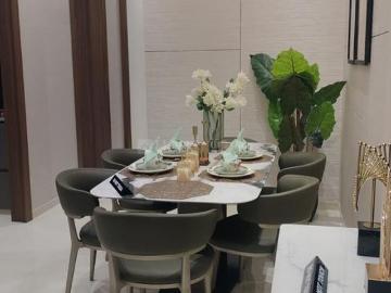 2 BHK Apartment in Goregaon West for resale Mumbai. The reference number is 20264787