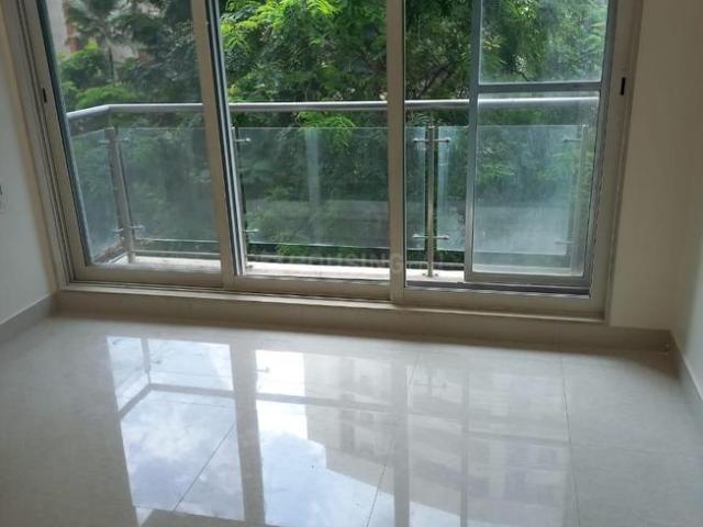 2 BHK Apartment in Goregaon West for resale Mumbai. The reference number is 20200112