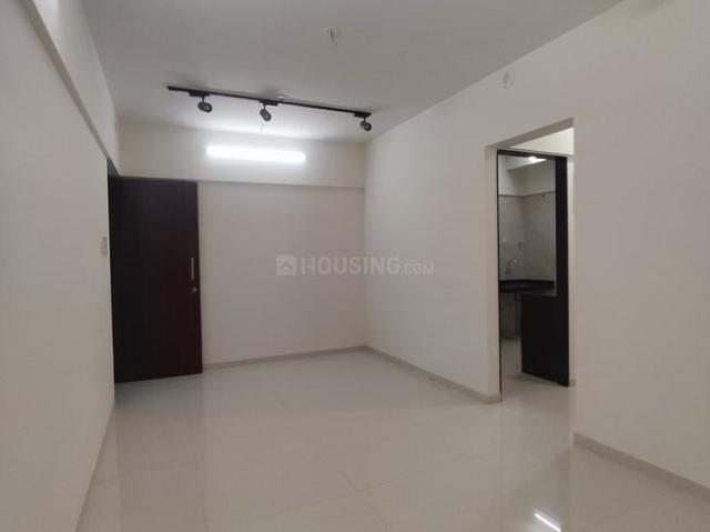 2 BHK Apartment in Goregaon West for resale Mumbai. The reference number is 20482195