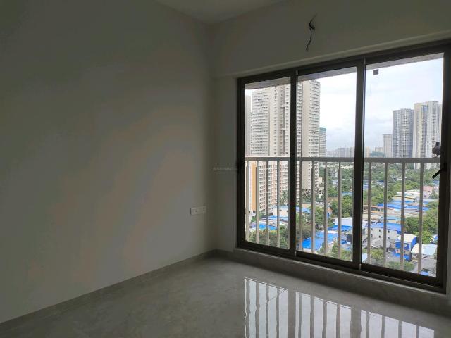 2 BHK Apartment in Goregaon West for resale Mumbai. The reference number is 20582494