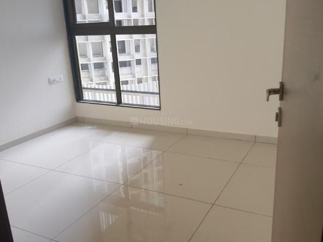 2 BHK Apartment in Goregaon West for resale Mumbai. The reference number is 21027455