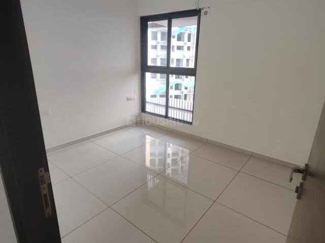 2 BHK Apartment in Goregaon West for resale Mumbai. The reference number is 21194615