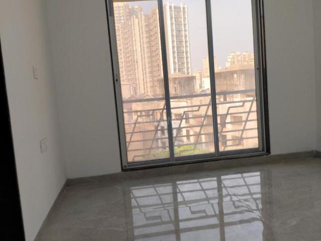 2 BHK Apartment in Goregaon West for resale Mumbai. The reference number is 21199543