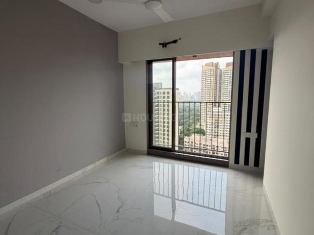 2 BHK Apartment in Goregaon West for resale Mumbai. The reference number is 21243139