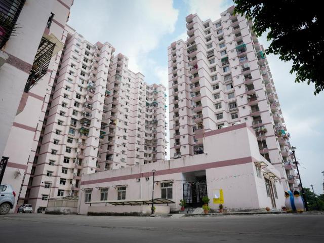2 BHK Apartment in Gaurabagh for resale Lucknow. The reference number is 21085264