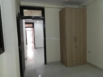 2 BHK Apartment in Gautam Nagar for resale New Delhi. The reference number is 18835315