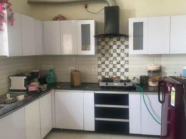 2 BHK Apartment in Gazipur for rent Zirakpur. The reference number is 21205296