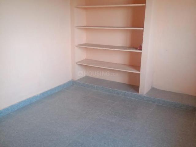 2 BHK Apartment in Gajuwaka for rent Visakhapatnam. The reference number is 18581152