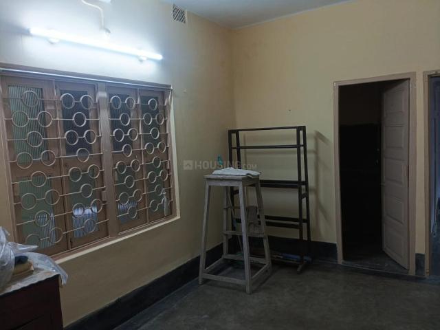 2 BHK Apartment in Ganguly Bagan for rent Kolkata. The reference number is 21282509