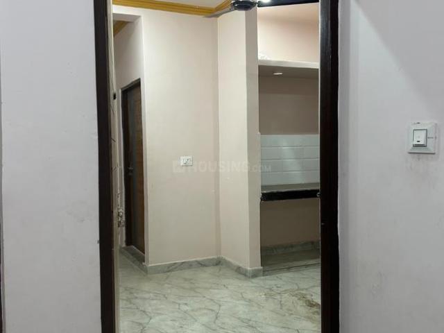 2 BHK Apartment in Ganeshpur for rent Varanasi. The reference number is 20820855