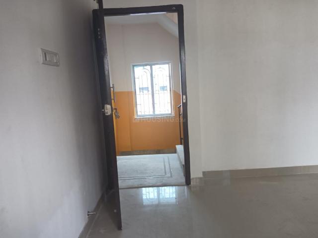 2 BHK Apartment in Garfa for resale Kolkata. The reference number is 20449698