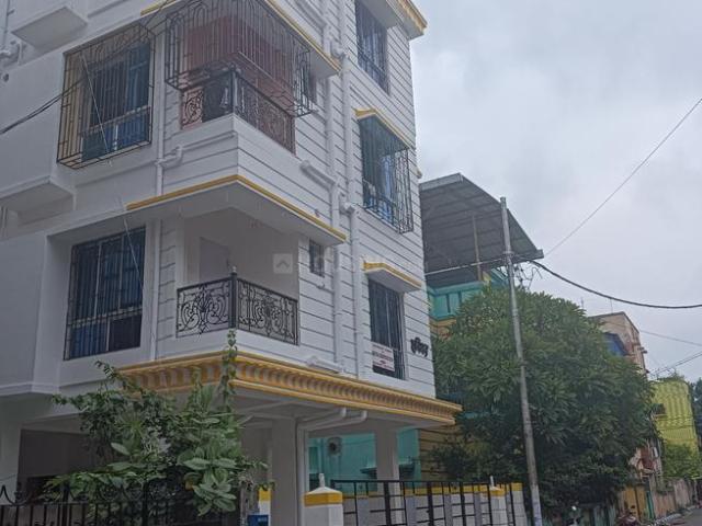 2 BHK Apartment in Garfa for resale Kolkata. The reference number is 21083207