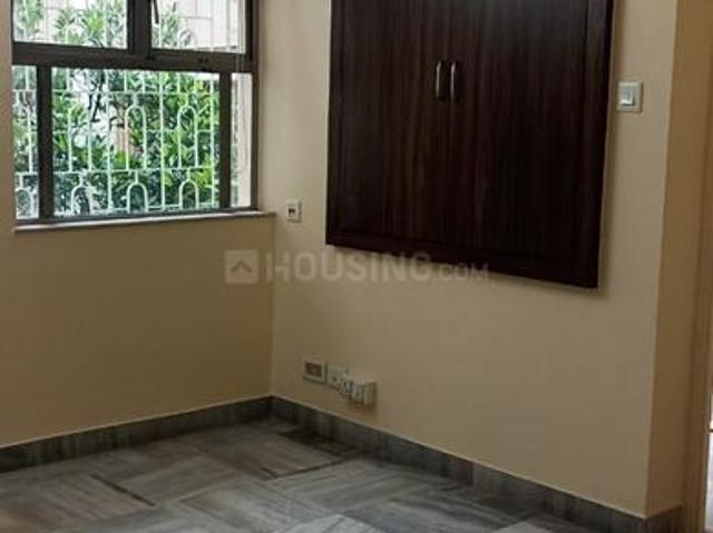 2 BHK Apartment in Gariahat for rent Kolkata. The reference number is 20721206