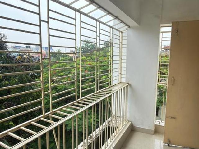 2 BHK Apartment in Gariahat for rent Kolkata. The reference number is 20903999