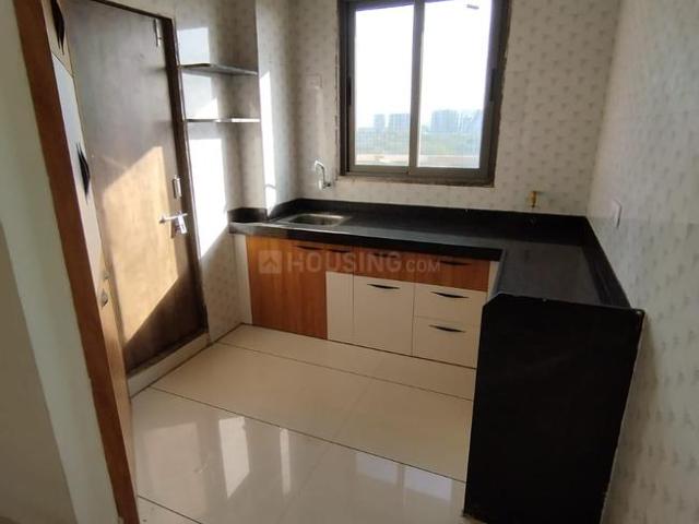 2 BHK Apartment in Ghuma for rent Ahmedabad. The reference number is 19696131