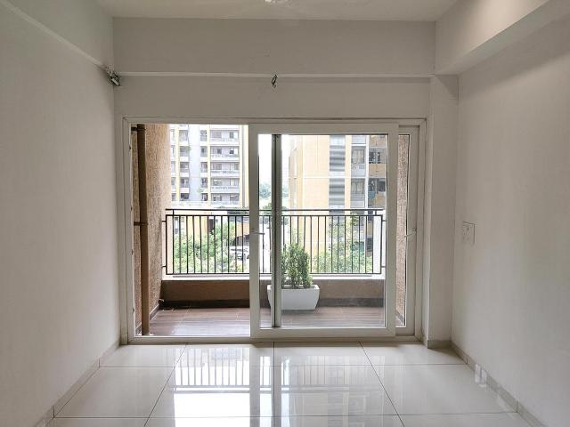 2 BHK Apartment in Ghuma for resale Ahmedabad. The reference number is 18242624