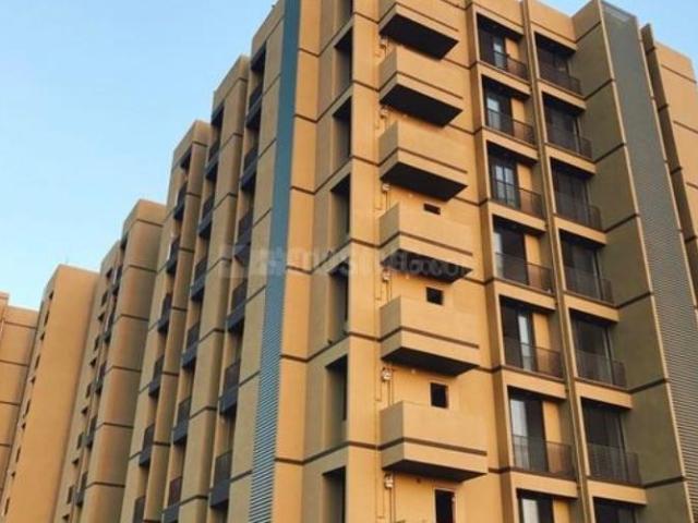 2 BHK Apartment in Ghuma for resale Ahmedabad. The reference number is 21155639