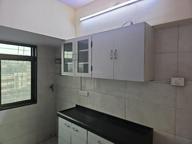 2 BHK Apartment in Ghatkopar East for rent Mumbai. The reference number is 18434279