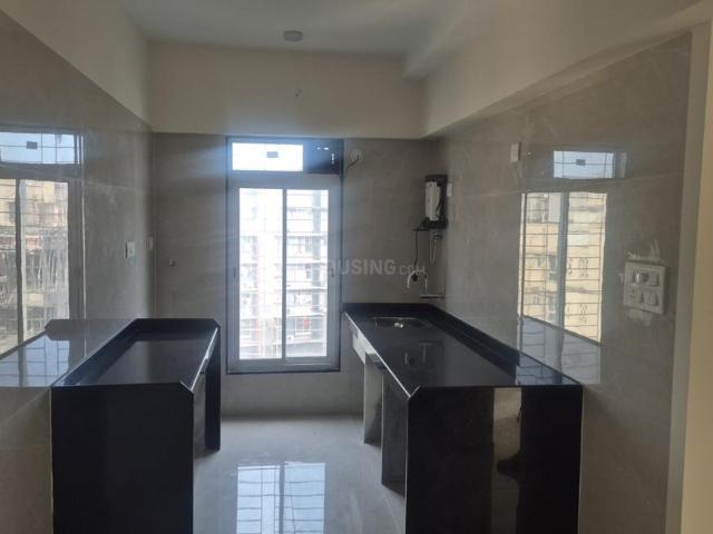 2 BHK Apartment in Ghatkopar East for rent Mumbai. The reference number is 18675412