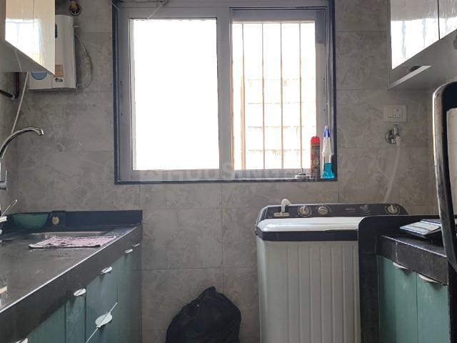 2 BHK Apartment in Ghatkopar East for rent Mumbai. The reference number is 19366178
