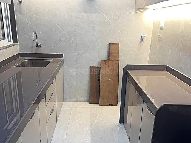 2 BHK Apartment in Ghatkopar East for rent Mumbai. The reference number is 19396322