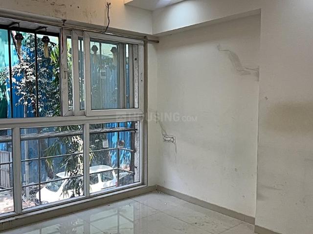 2 BHK Apartment in Ghatkopar East for rent Mumbai. The reference number is 19528173