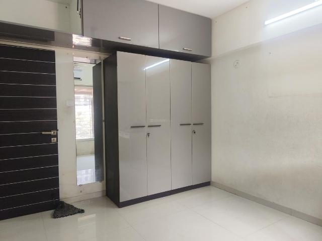 2 BHK Apartment in Ghatkopar East for rent Mumbai. The reference number is 20166374