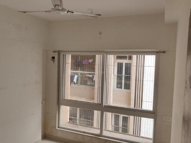2 BHK Apartment in Ghatkopar East for rent Mumbai. The reference number is 20393074