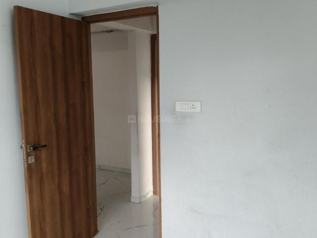 2 BHK Apartment in Ghatkopar East for rent Mumbai. The reference number is 21117108