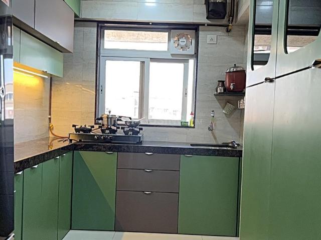 2 BHK Apartment in Ghatkopar East for resale Mumbai. The reference number is 18760113